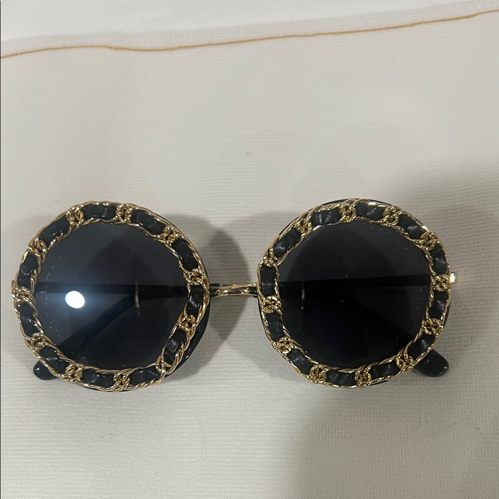 Chic Black and Gold Sunglasses